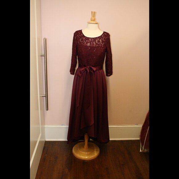 NWT Alex Evenings Wine Hi-Low Tea length Satin & Lace Long Sleeve Formal Dress